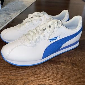 Mens Puma Sneakers. NEVER WORN